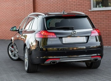 Opel Insignia I Sports Tourer 2.0 Turbo ECOTEC 220KM 2009 Opel Insignia COSMO ! 2,0T 220KM ! Super Stan, zdjęcie 1