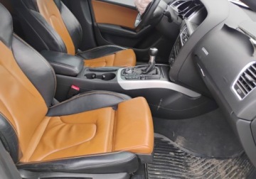 Audi A5 8T Coupe 3.0 TDI 240KM 2011 Audi A5 Sportback 2011r, 3.0 DIESEL 4x4. Uszkodzony lewy przod. Jezdzi., zdjęcie 7