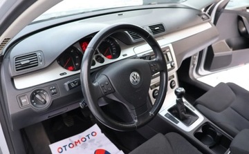 Volkswagen Passat B6 Variant 1.9 TDI PDE 105KM 2008 Volkswagen Passat Variant 1.9 TDI , CLimatronic, Czujnik Centralny Zamek,, zdjęcie 5
