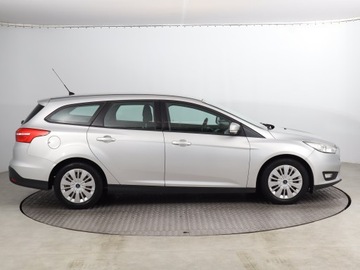 Ford Focus III Kombi Facelifting 1.6 TDCi 95KM 2015 Ford Focus 1.6 TDCi, Salon Polska, Serwis ASO, zdjęcie 5