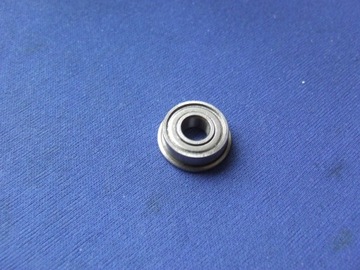 Łożysko kulkowe 15x6x5mm z kołnierzem