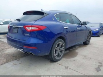 Maserati Levante 2019 Maserati Levante 3.0 s awd Benzyna 424KM, zdjęcie 3