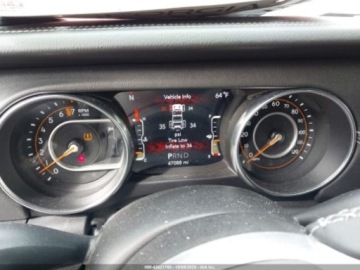 Jeep Wrangler IV 2022 Jeep Wrangler Unlimited Sahara, 2022r., 4x4, 3.6L 3.6 Benzyna 285KM, zdjęcie 10