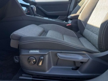 Volkswagen Passat B8 Variant Facelifting 1.5 TSI EVO 150KM 2023 Volkswagen Passat Variant 1.5 TSI EVO Business DSG FV 23 Gwarancja 1.5, zdjęcie 25