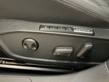 Volkswagen Golf VIII Variant 1.5 eTSI 150KM 2023 Volkswagen Golf 1.5 eTSI FV 23 Gwarancja 1.5 Benzyna 150KM, zdjęcie 5