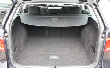 Volkswagen Passat B7 Variant 2.0 TDI CR DPF BlueMotion 140KM 2013 Volkswagen Passat Variant Kamera Cofania, NAVI, Grzane Fotele, Tempomat, M, zdjęcie 11