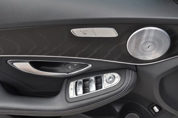 Mercedes Klasa C W205 Kabriolet Facelifting 1.5 200 184KM 2018 Mercedes-Benz Klasa C 200 4-Matic 9G-TRONIC Krajowy Bezwypadkowy, zdjęcie 8