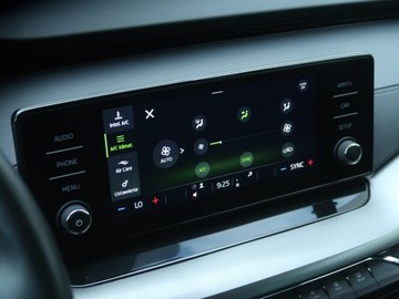 Skoda Octavia IV Kombi 2.0 TDI 115KM 2022 Skoda Octavia 2.0 TDI, Salon Polska, zdjęcie 15
