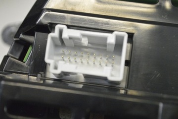 MERCEDES S204 C200 CDI 2011 RHD SPEEDO INDIKÁTOR A2049002608