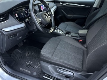 Skoda Octavia IV Liftback 2.0 TDI SCR 200KM 2022 Skoda Octavia 2.0TDI 200KM 4x4 Style DSG l LED Mat, zdjęcie 9