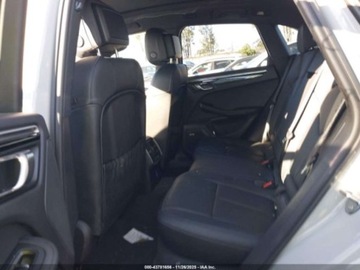 Porsche Macan 2022 Porsche Macan 2022 2.0L 2.0 Benzyna 261KM, zdjęcie 15