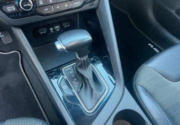 Kia Niro I Crossover 1.6 GDi Hybrid 141KM 2018 Kia Niro 1.6 Hybryda Nawigacja Klimatyzacja Sensor 1.6 Hybryda 141KM, zdjęcie 17