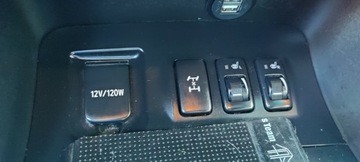 Toyota Land Cruiser IV 2006 Toyota Land Cruiser 3.0d4d napedy dvd w podsufitce zabezpieczon antykorozy, zdjęcie 17