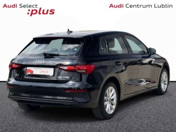 Audi A3 8Y Sportback 1.5 35 TFSI 150KM 2023 Audi A3 Sportback Kamera cofania ,Tempomat , Kluczyk komfortowy , Smartpho, zdjęcie 4