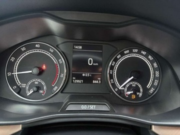 Skoda Scala Hatchback 1.0 TSI 115KM 2019 Skoda Scala 1.0 TSI 115KM StyleLED KameraGrzane FoteleCzujnikiAndroidSalon, zdjęcie 13