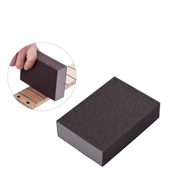 Набор инструментов для ремонта гитары.