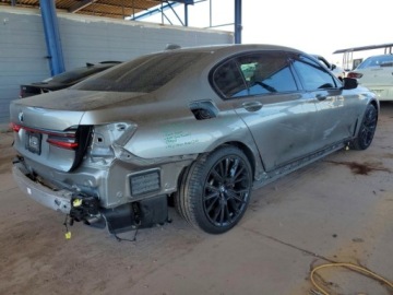 BMW Seria 7 G70 2022 BMW Seria 7 750XI 2022 4.4 Benzyna 523KM, zdjęcie 3