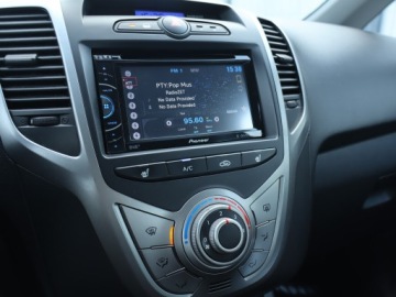 Hyundai ix20 Mikrovan 1.4 CVVT 90KM 2012 Hyundai ix20 1.4 CVVT, Klima, Parktronic, zdjęcie 11