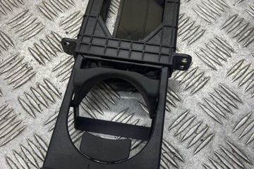 DRŽÁK NA HRNEK TOYOTA AVENSIS (_T25_) MT3509 2.0L DIESEL 85KW 2006