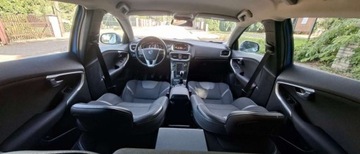 Volvo V40 II Cross Country D2 115KM 2014 Volvo V40 Volvo V40 D2 Momentum 1.6 Diesel 115KM, zdjęcie 8