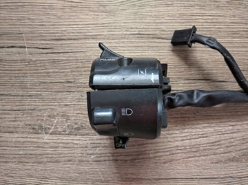 YAMAHA FZS 600 ЛЕВЫЙ ПЕРЕКЛЮЧАТЕЛЬ