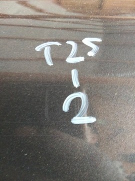 KLIKA DVEŘE LEVÝ PŘEDNÍ TOYOTA AVENSIS T25 2.2 D-CAT 1F6