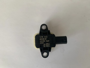 SENZOR NÁRAZŮ AUDI A8 4H0 955 557, 4H0955557