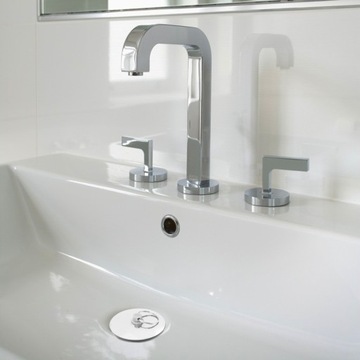 ИНСТРУМЕНТ ДЛЯ УПАКОВКИ СЛИВНОЙ КРЫШКИ ДЛЯ РАКОВИНЫ В ОТЕЛЕ