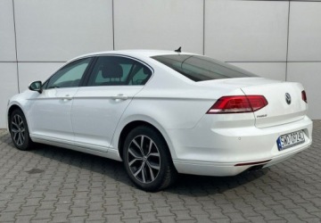 Volkswagen Passat B8 Limousine 1.8 TSI BlueMotion Technology 180KM 2016 Volkswagen Passat Full LED Automat Tempomat FV Marza 1.8 Benzyna, zdjęcie 9