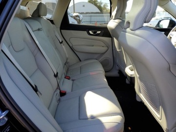 Volvo XC60 II 2024 Volvo XC 60 Plus 2024 2.0l 2.0 Benzyna 247KM, zdjęcie 10