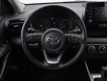 Toyota Yaris IV Hatchback 1.5 Dynamic Force 125KM 2023 Toyota Yaris 1.5 VVT-i, Salon Polska, zdjęcie 19