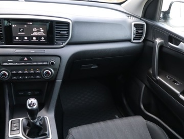 Kia Sportage IV SUV Facelifting 1.6 T-GDI 177KM 2019 Kia Sportage 1.6 T-GDI, Salon Polska, Serwis ASO, zdjęcie 7