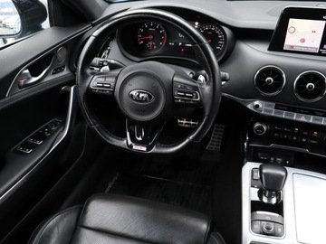Kia Stinger Liftback 3.3 T-GDi 366KM 2019 Kia Stinger 3.3 T-GDI, Salon Polska, Serwis ASO, zdjęcie 6