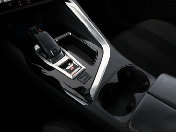 Peugeot 3008 II Crossover 1.6 BlueHDi 120KM 2017 Peugeot 3008 automat virtual cocpit navi czujniki, zdjęcie 30