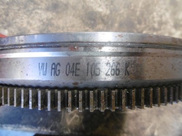 KOLO DVOUHMOTNÉ 04E105266K VW AUDI SKODA 1.5TSI LUK