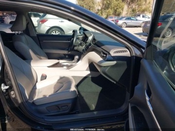 Toyota Camry IX 2022 Toyota Camry xle, 2022r., 3.5L 3.5 Benzyna 301KM, zdjęcie 8