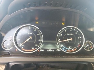 BMW Seria 7 F01 Sedan L Facelifting 750Li 450KM 2014 BMW Seria 7 750I, 2014, od ubezpieczalni 4.4 Benzyna 450KM, zdjęcie 9