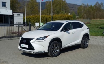 Lexus NX I SUV 300h 197KM 2014 Lexus NX 300h 197KM Hybryda 4x4 Automat Skora Grzane fotele Navi Biala per