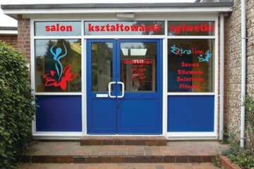 Ваш собственный рисунок надписи на стикерах стены