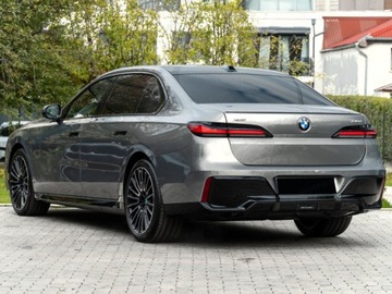 BMW Seria 7 G70 Sedan 3.0 40d 299KM 2025 BMW Seria 7 740d xDrive Sport Sedan 3.0 (299KM) 2025, zdjęcie 1