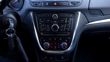 Opel Mokka I SUV 1.4 Turbo ECOTEC 140KM 2013 Mokka .. Xenon skrętny .. Grzana Kierownica i Fotele .. Serwisowany .. PDC, zdjęcie 20