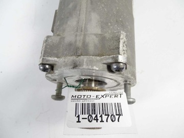 MERCEDES C TŘÍDA W205 2.2 CDI MOTOR ČERPADLO MADL SERVA