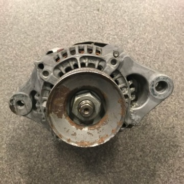 ГЕНЕРАТОР ПЕРЕМЕННОГО ТОКА KUBOTA D722 D1005 V1405 V1305 V1505 DENSO 16241-64011 12V