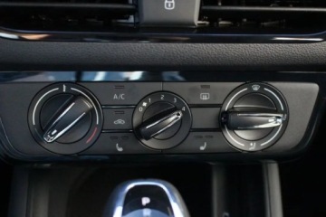 Skoda Kamiq Crossover Facelifting 1.5 TSI 150KM 2026 Skoda Kamiq Selection 150KM 1.5 TSI Duzy Rabat Polski Salon Apple CarPl, zdjęcie 19