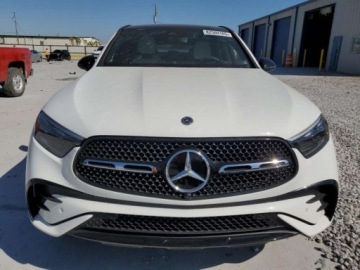 Mercedes GLC C254/X254 2024 Mercedes-Benz GLC Coupe 300, 2024r., 4x4, 2.0L 2.0 Benzyna 255KM, zdjęcie 4