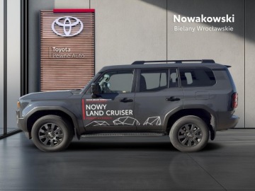 Toyota Land Cruiser VII Terenowy 5d 2.8 D-4D 204KM 2024 Toyota Land Cruiser LC 2.8 D-4D Invincible VII (20, zdjęcie 3