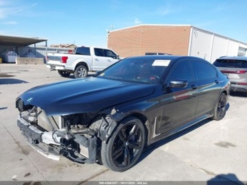 BMW Seria 7 G11-G12 2017 BMW Seria 7 750i 2017 4.4l 4.4 Benzyna 445KM, zdjęcie 1