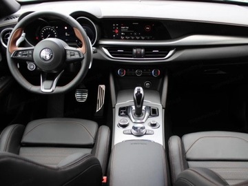 Alfa Romeo Stelvio SUV Facelifting 2023 2.0 GME Turbo 280KM 2025 ALFA ROMEO Stelvio Turbo Intensa Q4 Suv 2.0 (280KM) 2025, zdjęcie 10