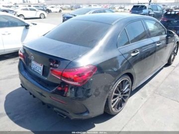 Mercedes Klasa A W177/V177 2021 Mercedes-Benz Klasa A 35 AMG 4Matic 2021 2.0l 2.0 Benzyna 302KM, zdjęcie 4