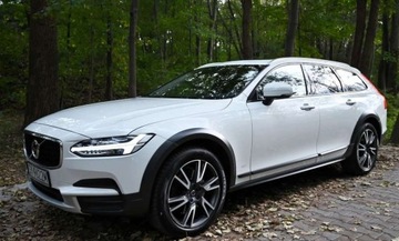 Volvo V90 II Kombi 2.0 D4 190KM 2019 Volvo V90 Cross Country Cross Country Brazowe ..., zdjęcie 3